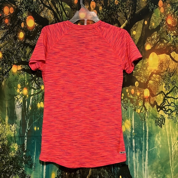 X-Dri RBX Performance Activewear, Size M. Made in Kenya. No stains or holes. - Picture 4 of 5